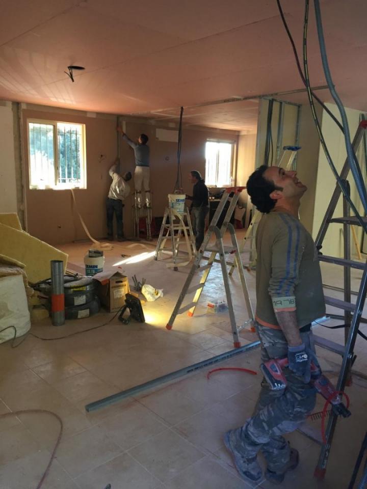 Rénovation et installation d'une mini-crèche